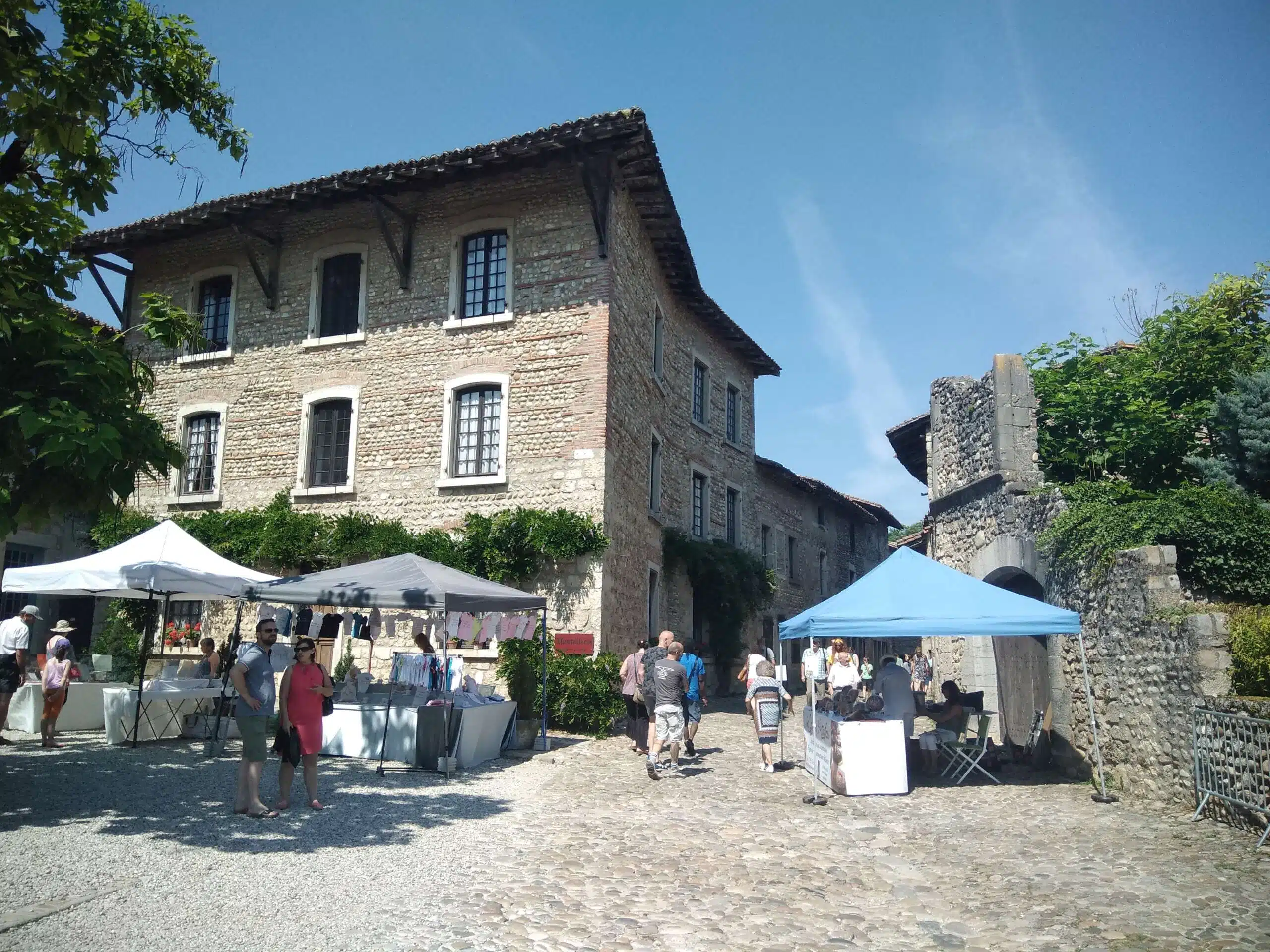 Medieval town of Perouges - Half Day - Image 2